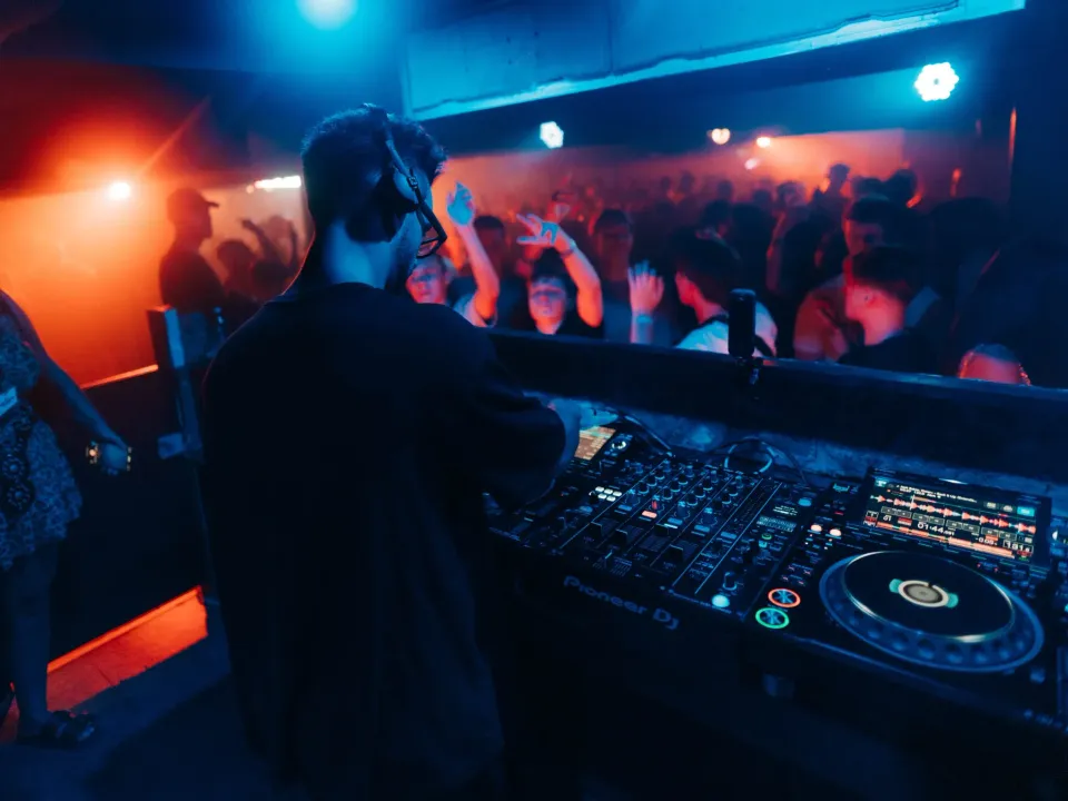 Lovejuice Residency