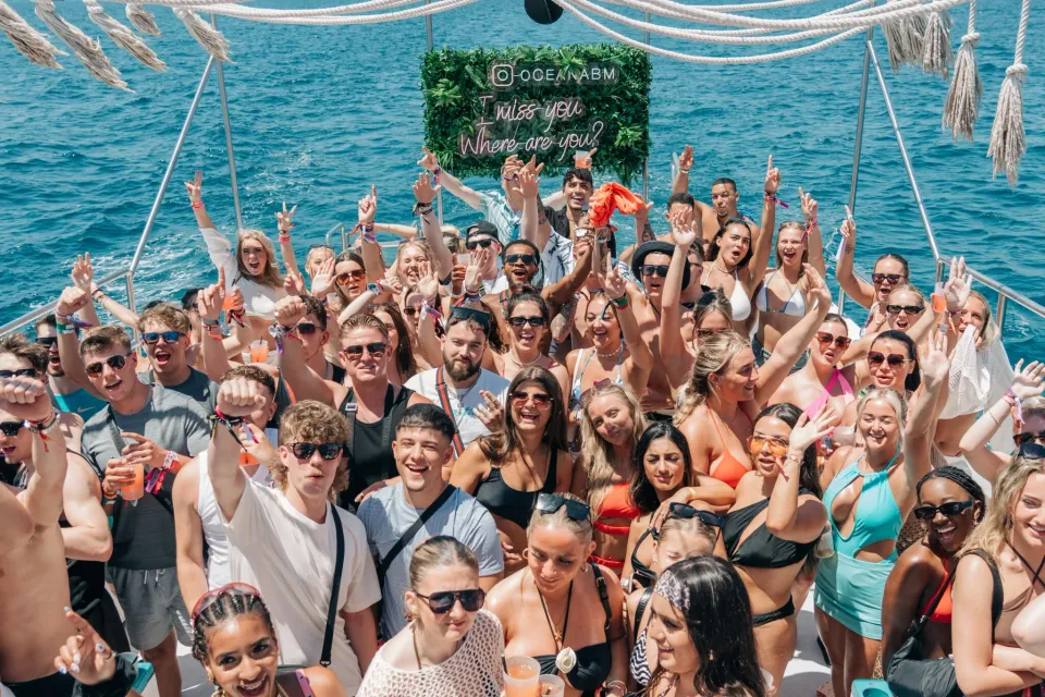 Large crowd on the Ocean Beats Boat Party in Magaluf